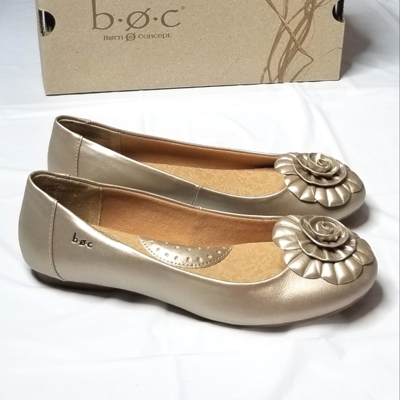 boc Shoes - B.O.C. Lovelace NWT Champagne Shoes